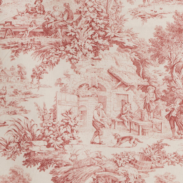 Tessuto Toile de Jouy bordeaux con raffigurazioni pastorali che includono scene di vita rurale, figure in abiti d'epoca, paesaggi naturali con alberi rigogliosi e architetture rustiche. Ideale per arredamento classico, rivestimenti di cuscini, tende e decorazioni in stile shabby chic.