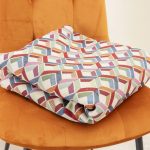 Tessuto gobelin fantasia cubi 3D multicolore con sfondo beige - Tessuti moderni e colorati per arredamento Deco Italian Design