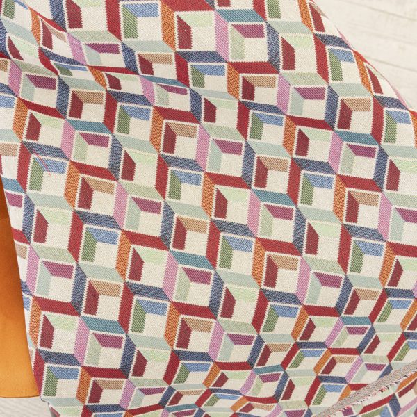 Tessuto gobelin fantasia cubi 3D multicolore con sfondo beige - Tessuti moderni e colorati per arredamento Deco Italian Design