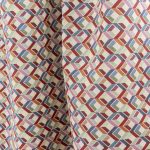 Tessuto gobelin fantasia cubi 3D multicolore con sfondo beige - Tessuti moderni e colorati per arredamento Deco Italian Design