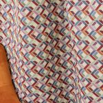 Tessuto gobelin fantasia cubi 3D multicolore con sfondo beige - Tessuti moderni e colorati per arredamento Deco Italian Design