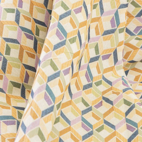 Buy Gobelin fabric with yellow, olive green and blue three-dimensional cube pattern on a beige ground (280x270 cm) at Deco Italian Design. Geometric design and high quality.