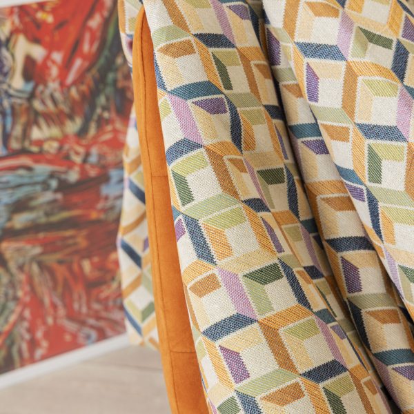 Buy Gobelin fabric with yellow, olive green and blue three-dimensional cube pattern on a beige ground (280x270 cm) at Deco Italian Design. Geometric design and high quality.